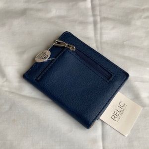 NWT RELIC by FOSSIL wallet women’s